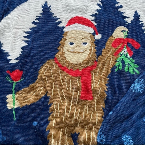 Tipsy Elves Sasquatch Mistle Toe Ugly Christmas Sweater Men Women Medium - Picture 3 of 8